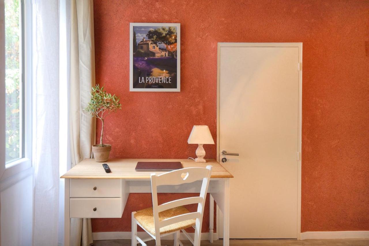 Appartements Premium En Hyper Centre Ville Brignoles Kültér fotó